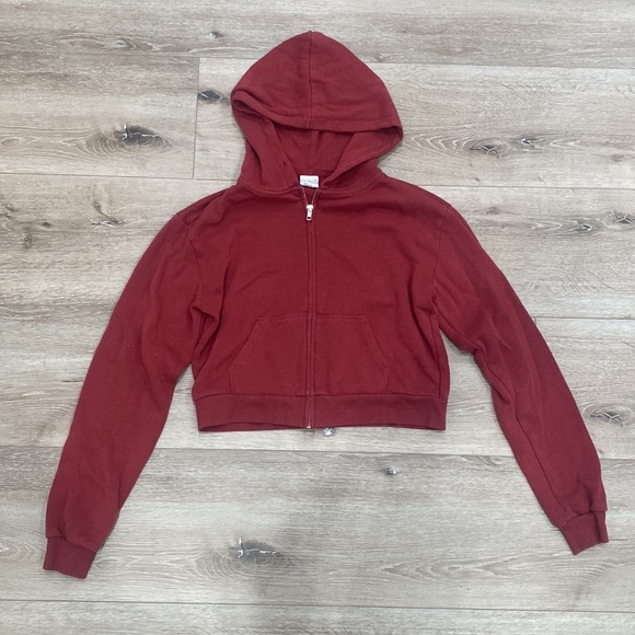 Tillys Maroon Cropped Zip-Up! - Picture 3 of 4
